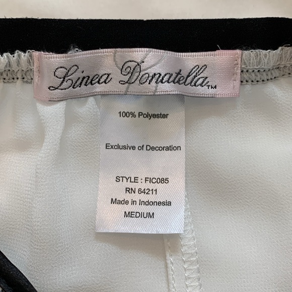 Size Medium Nightie 🤍🖤 - Picture 4 of 6